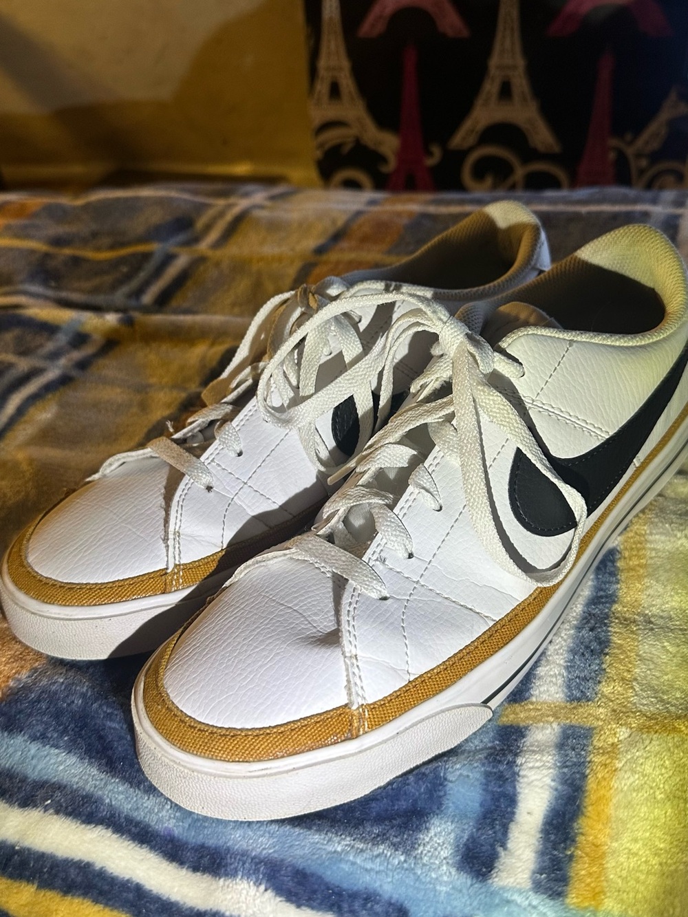 Nike Men’s White Leather Sneakers with Black Swoosh and Tan Trim
